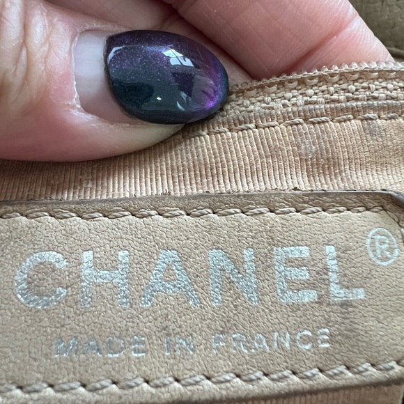 CHANEL Caviar Quilted Petite Shopping Tote PST - Picture 9 of 15